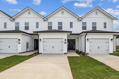 8110 Carl Dean St, Pensacola, FL, 32514-7432 | Card Image