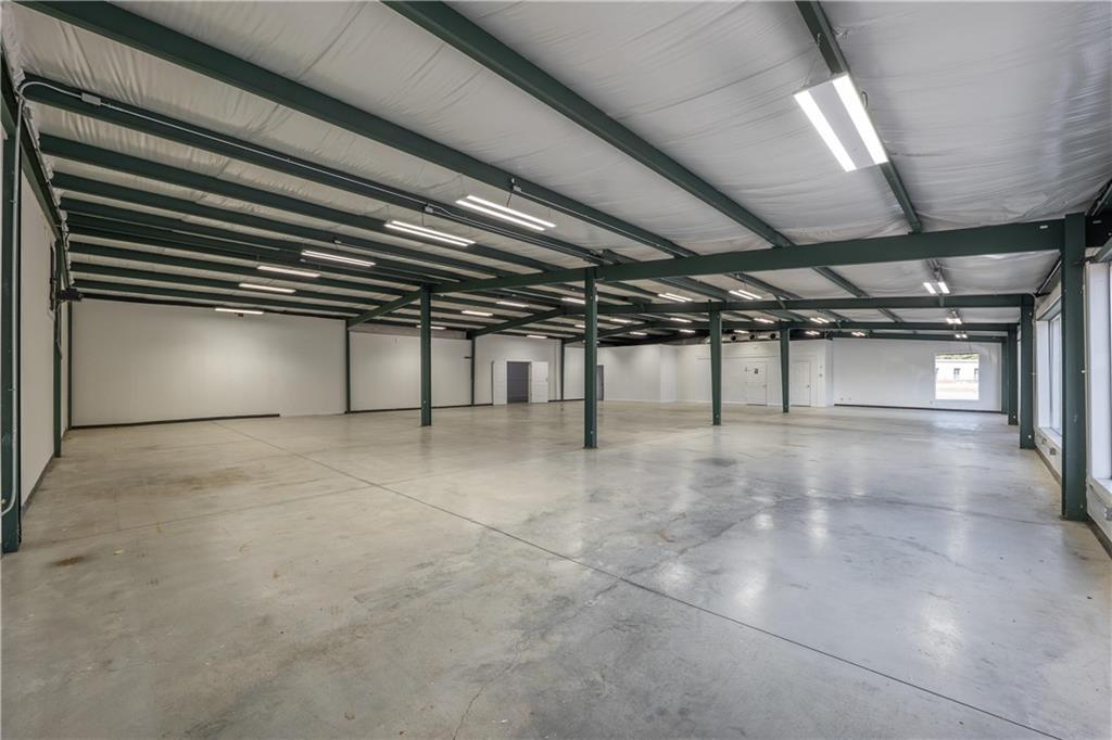 Commercial Sale in Calhoun 4