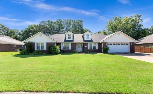 300 Cherokee Ln, Clarksville, AR, 72830-8045 | Card Image