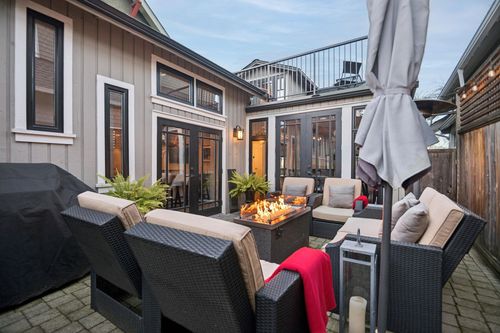 3814 W 11th Ave, Vancouver, BC, V6R2K9 | Card Image