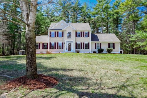 57 Harvest Cir, West Wareham, MA, 02576-2402 | Card Image
