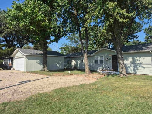 30 Eureka Lake Rd, Eureka, KS, 67045-9488 | Card Image