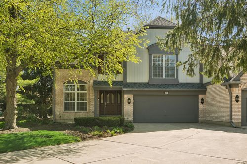 525 Cherbourg Dr, Buffalo Grove, IL, 60089-7714 | Card Image
