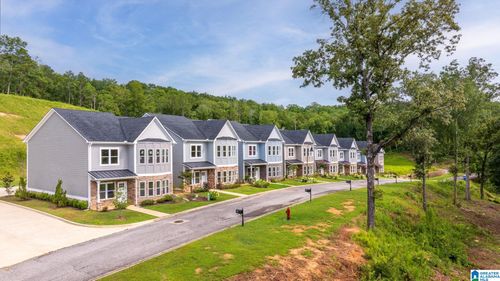 100 Harbor Pointe Dr, TALLADEGA, AL, 35160-4160 | Card Image