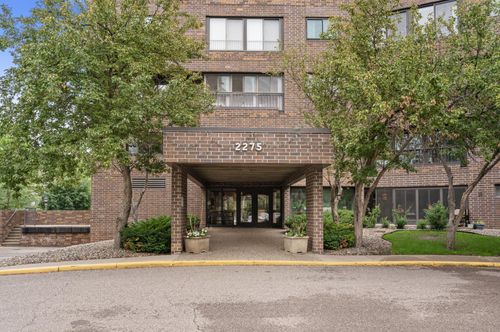apt-201w-2275 Youngman Ave, Saint Paul, MN, 55116-4406 | Card Image