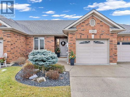 1585 Skinner St, Lasalle, ON, N9H0A5 | Card Image