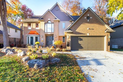 20391 Windham Dr, Macomb, MI, 48044-3540 | Card Image