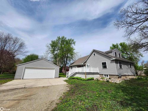 1026 Pleasant St, Forest City, IA, 50436-1045 | Card Image