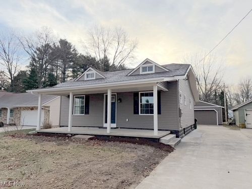 312 E 21st St, Dover, OH, 44622-1034 | Card Image