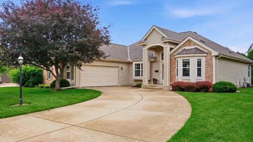268 Lakeridge Drive, Oconomowoc, WI, 53066 | Card Image