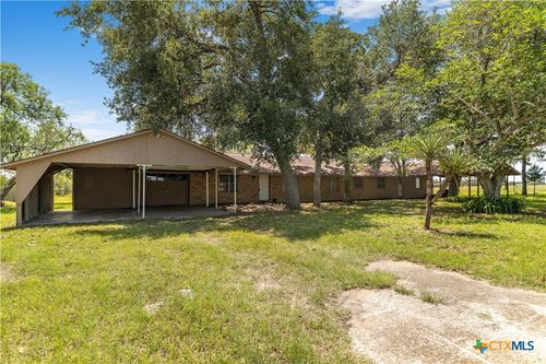 347 Green Acres Rd, Yorktown, TX, 78164-1915 | Card Image
