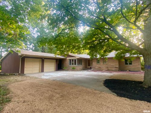 1815 Mound Rd, Jacksonville, IL, 62650-2261 | Card Image