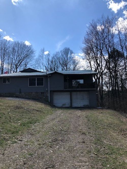 228 Gazebo Rd, Latrobe, PA, 15650-3491 | Card Image