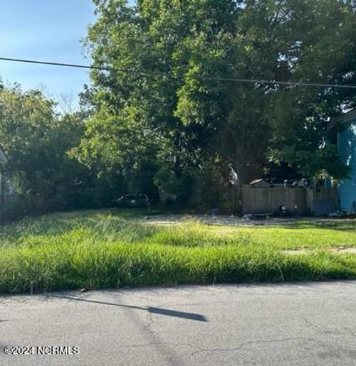 705 2nd St, Elizabeth City, NC, 27909-3962 | Card Image