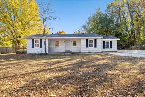 2743 W Old Farmington Rd, Fayetteville, AR, 72704-7603 | Card Image