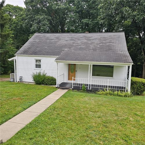 248 Center St, Beaver Falls, PA, 15010-1726 | Card Image