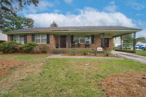 1811 Delwood Dr W, Wilson, NC, 27893-3402 | Card Image