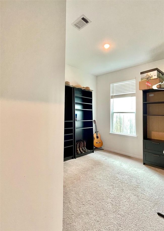 5835 Finely Run St, House other with 3 bedrooms, 2 bathrooms and 2 parking in Spring TX | Image 8