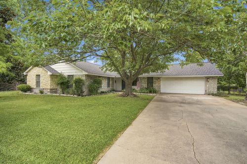 1215 Butcher Rd, Waxahachie, TX, 75165-6036 | Card Image