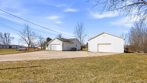 7045 Hospital Rd, Freeland, MI, 48623-8648 | Card Image