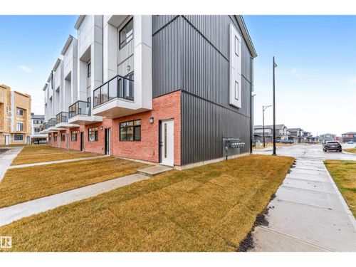 130 Element Dr N, Saint Albert, AB, T8N7X2 | Card Image