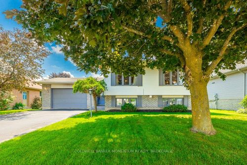 36 Windsor Dr, Saint George, ON, N0E1N0 | Card Image