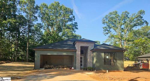 4 Sheffield Ln, Taylors, SC, 29687-3924 | Card Image