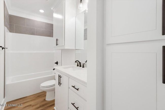 21-Bath 2 | Image 21