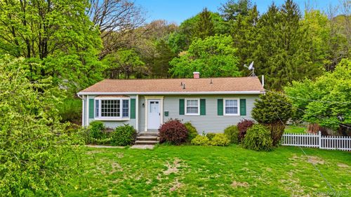 39 Woodside Dr, Warwick, NY, 10990-1039 | Card Image