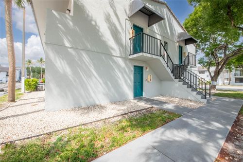 apt-101-7120 Nw 179th St, Hialeah, FL, 33015-5431 | Card Image