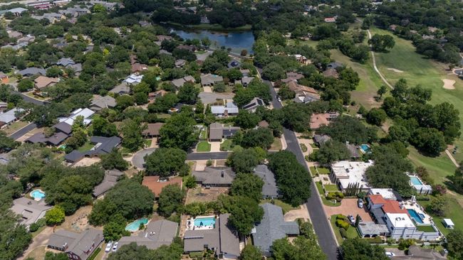Aerial view of property and surrounding area featuring nearby suburban area | Image 38