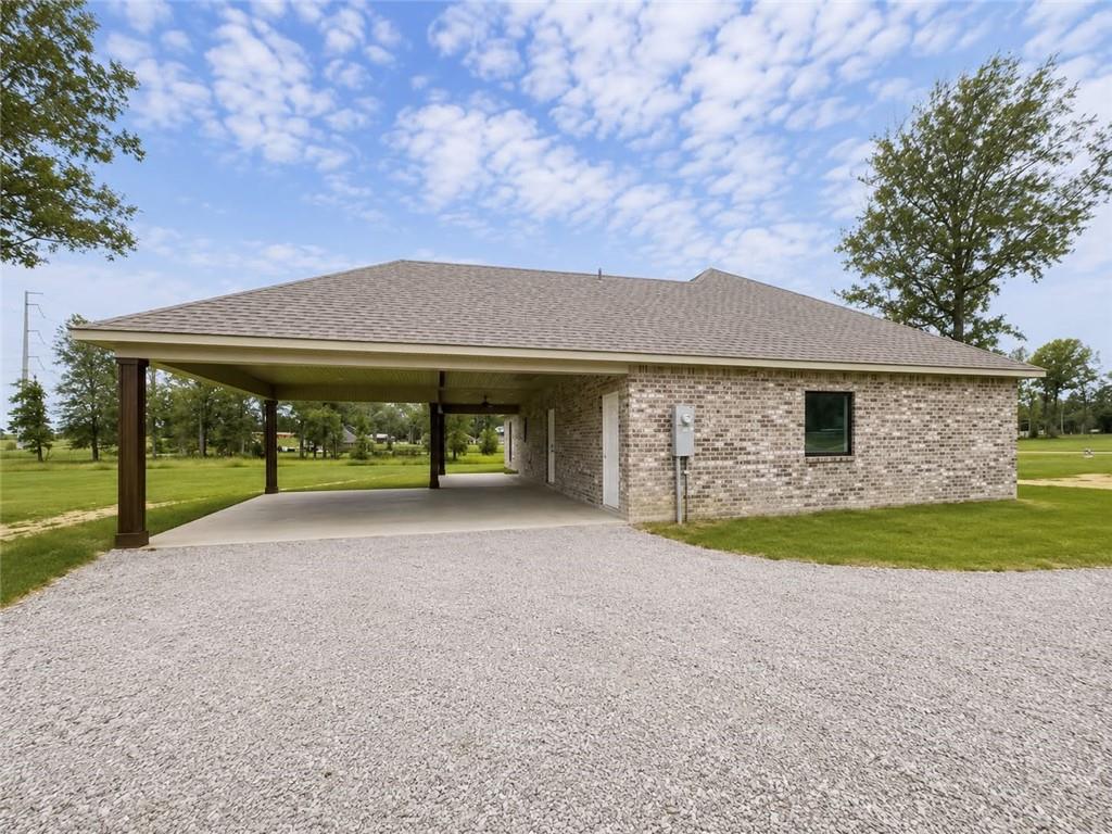 Residential in Dry Prong 4
