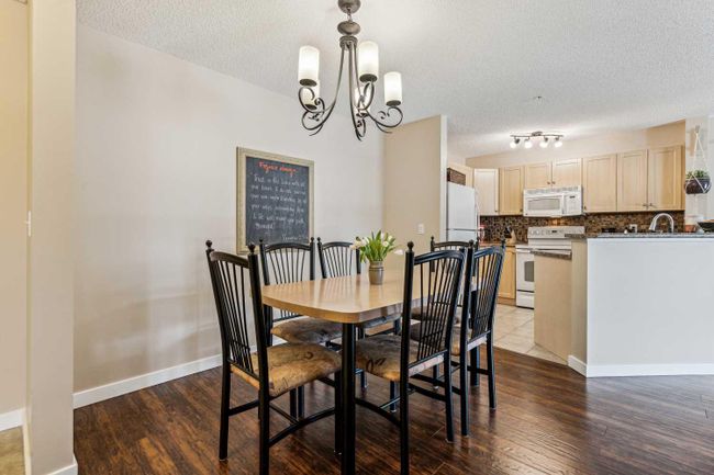 2114 - 16969 24 Street Sw, Home with 2 bedrooms, 1 bathrooms and 1 parking in Calgary AB | Image 4