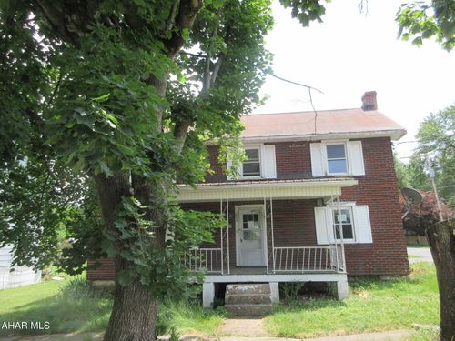 600 16th St, Saxton, PA, 16678-1415 | Card Image