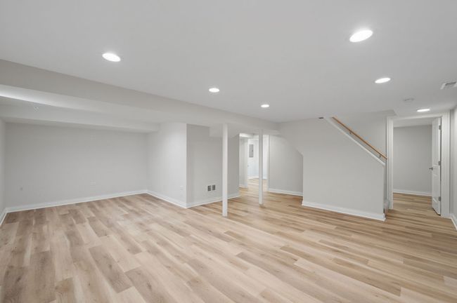 7810 N Neva Ave, House other with 4 bedrooms, 3 bathrooms and 1 parking in Niles IL | Image 35