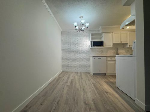 124-11806 88 Ave, Delta, BC, V4C3C5 | Card Image
