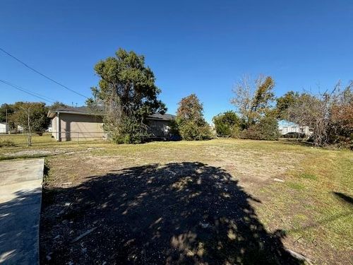 2620 Isaac St, Houma, LA, 70363-5204 | Card Image