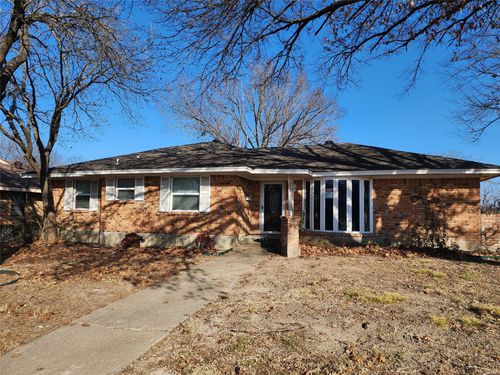 906 Pinedale Lane, Dallas, TX, 75241 | Card Image