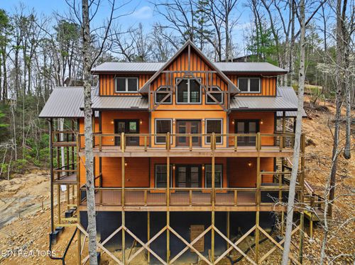 5165 Riversong Way, Sevierville, TN, 37876-9184 | Card Image