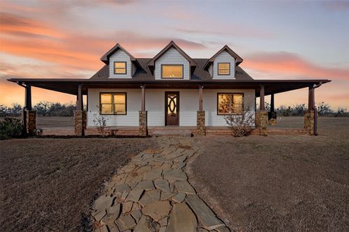 160 Lc Young Rd, Graham, TX, 76450-8618 | Card Image