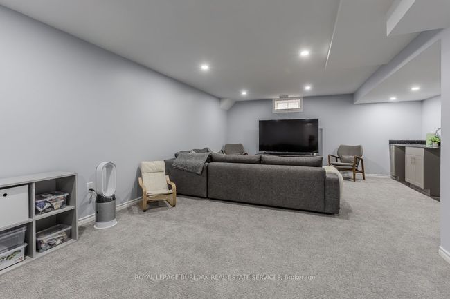 2382 Emerson Dr, House other with 4 bedrooms, 4 bathrooms and 2 parking in Burlington ON | Image 36