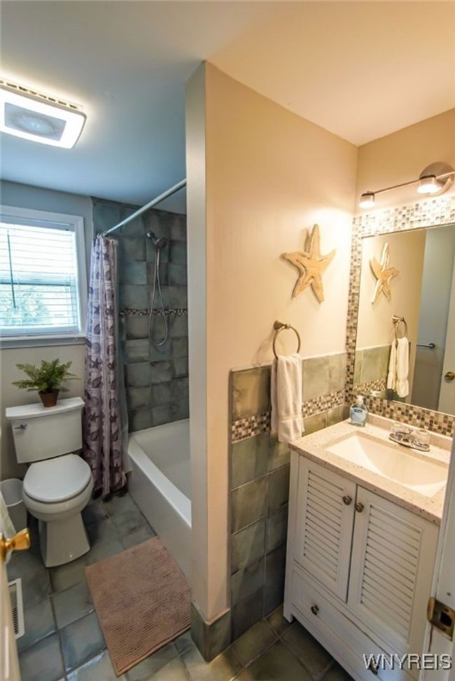 12836 Iola Dr, House other with 3 bedrooms, 2 bathrooms and null parking in Irving NY | Image 37