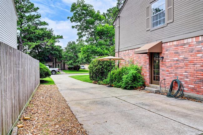 2715 Meadow Tree Ln, House other with 4 bedrooms, 3 bathrooms and 2 parking in Spring TX | Image 45