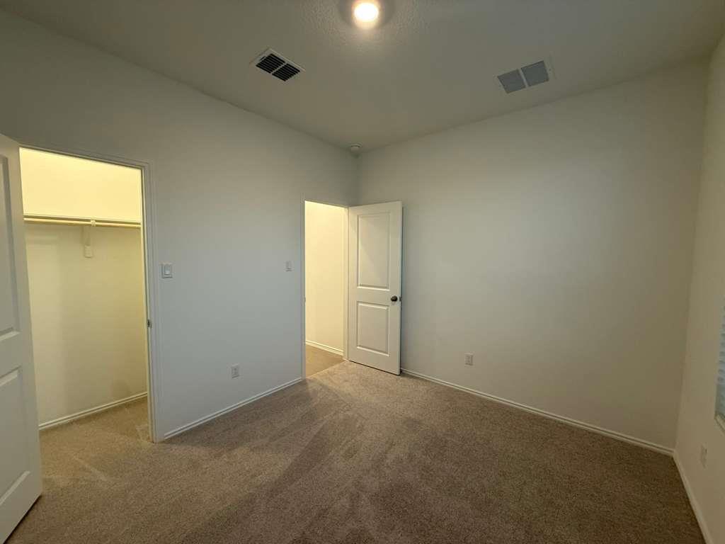 Residential Lease in Pflugerville 5