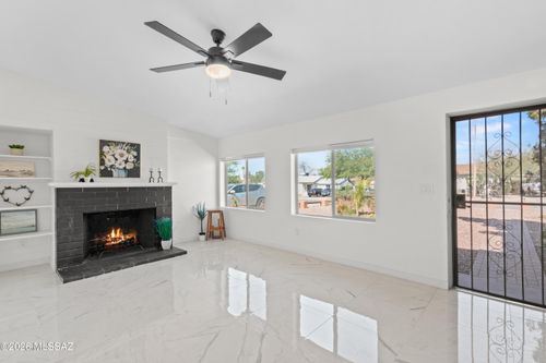 536 E Seneca Street, Tucson, AZ, 85705 | Card Image