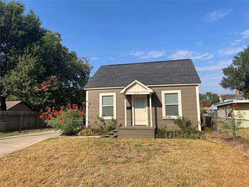 517 Atchison St, Sealy, TX, 77474-2703 | Card Image