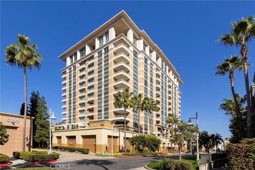 3072 Scholarship, Irvine, CA, 92612 | Card Image