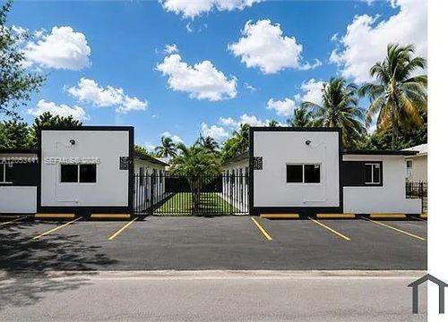 6-60 Nw 71st St, Miami, FL, 33150-3761 | Card Image