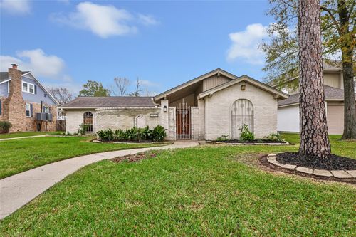 3109 Woodland Ct, La Porte, TX, 77571-6937 | Card Image