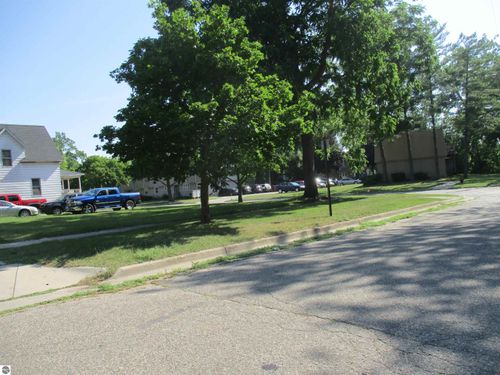 427 E Downie Street, Alma, MI, 48801 | Card Image